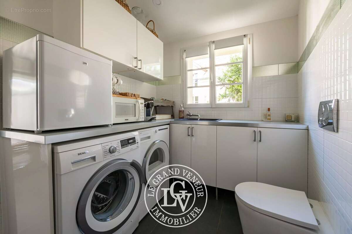 Proche barbizon - propriété traditionnelle et dépendance - 4 chambres - garage double - cave - piscine - jardin paysager - photo 39