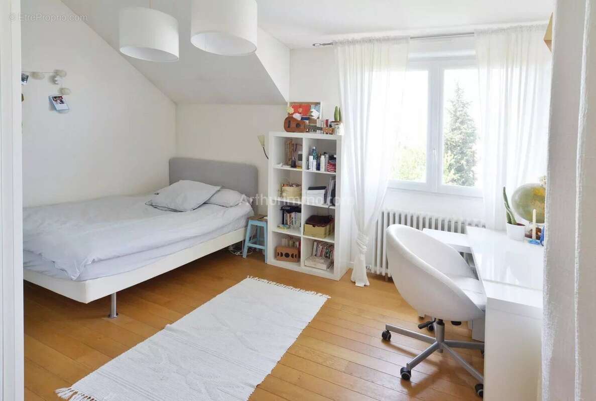 Maison à BRY-SUR-MARNE