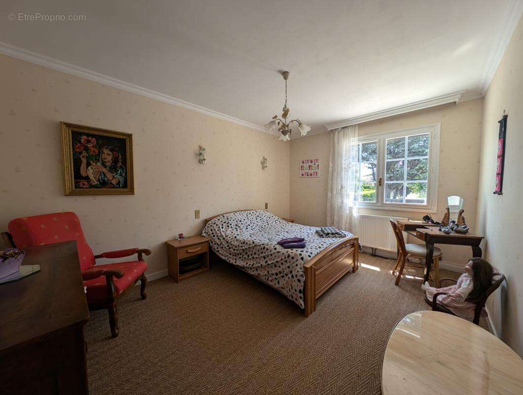 Maison à BEAUREPAIRE