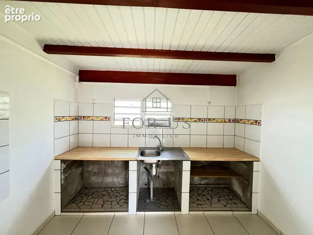 A VENDRE : Maison à rénover Capesterre-Belle-Eau (97130° - photo 5