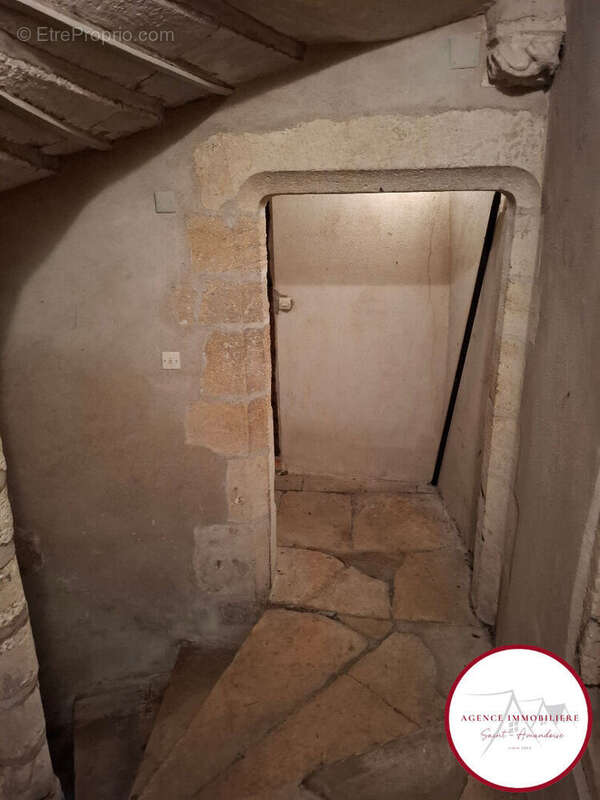 Maison à SAINT-AMAND-MONTROND