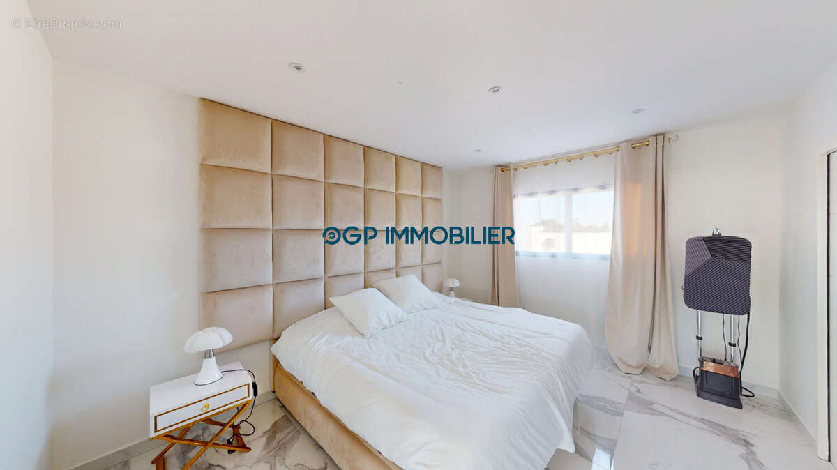 Maison à LA SALVETAT-SAINT-GILLES