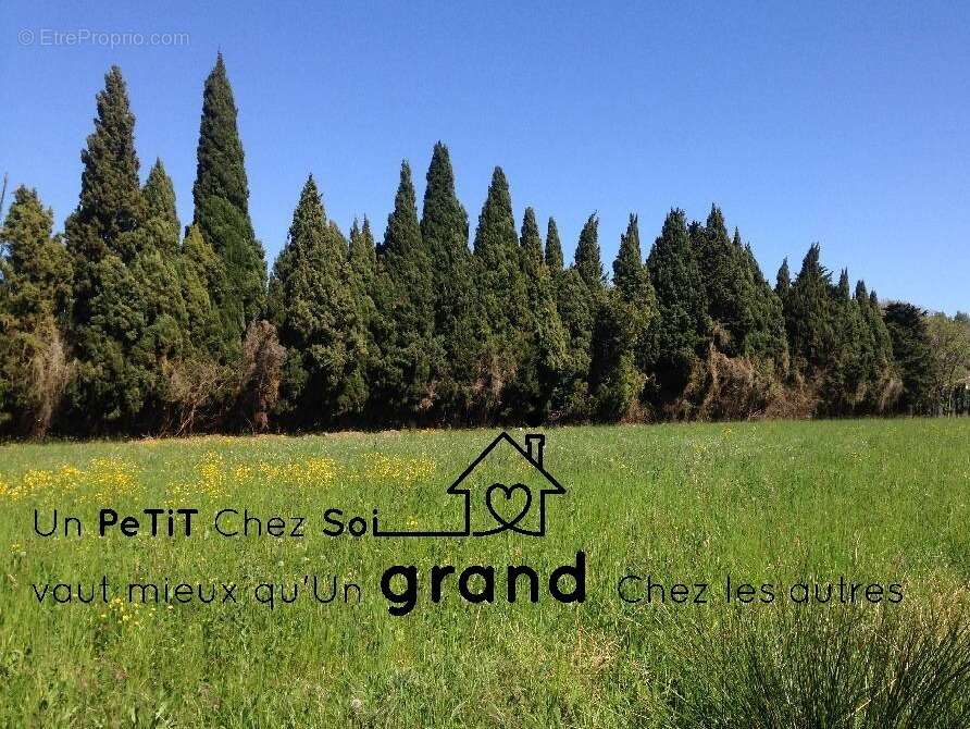 Terrain à MALLEMORT