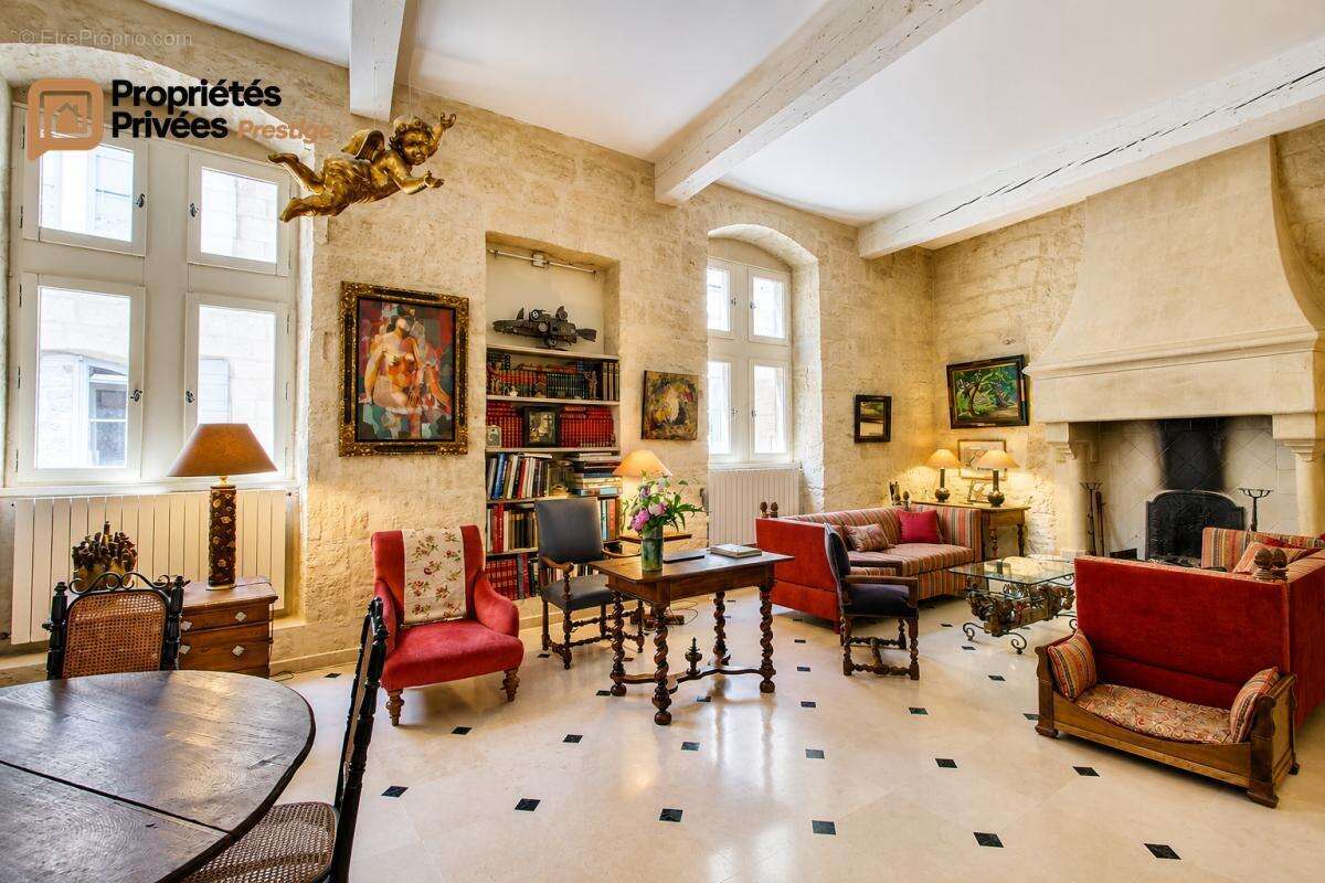 Appartement à UZES