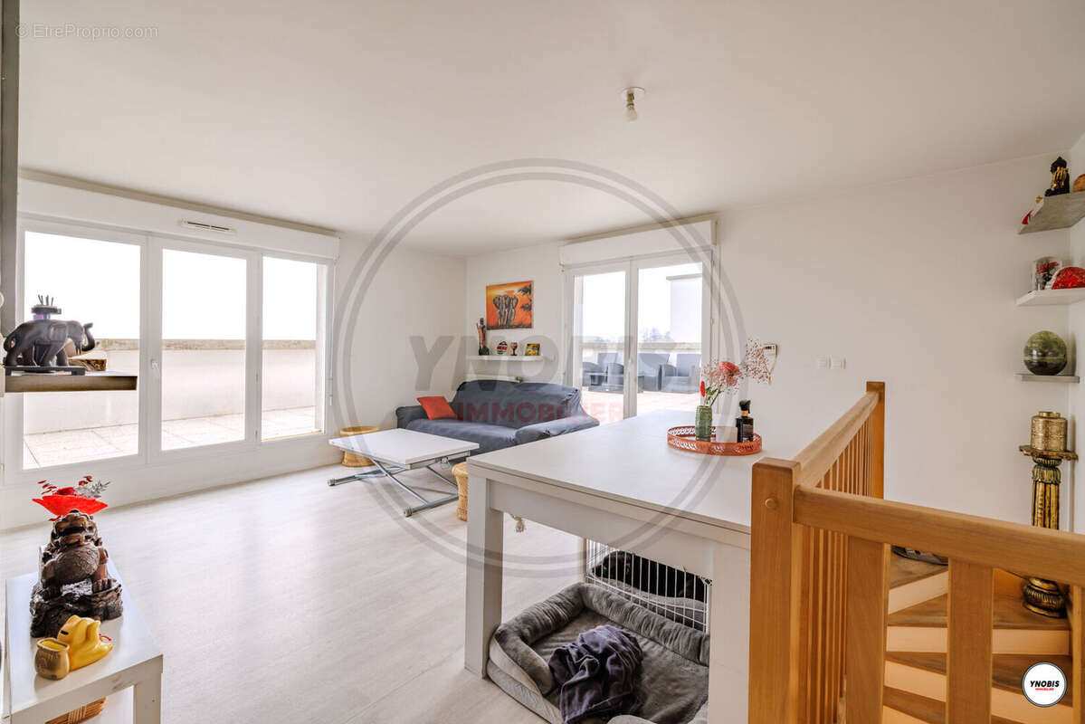 Appartement à STAINS