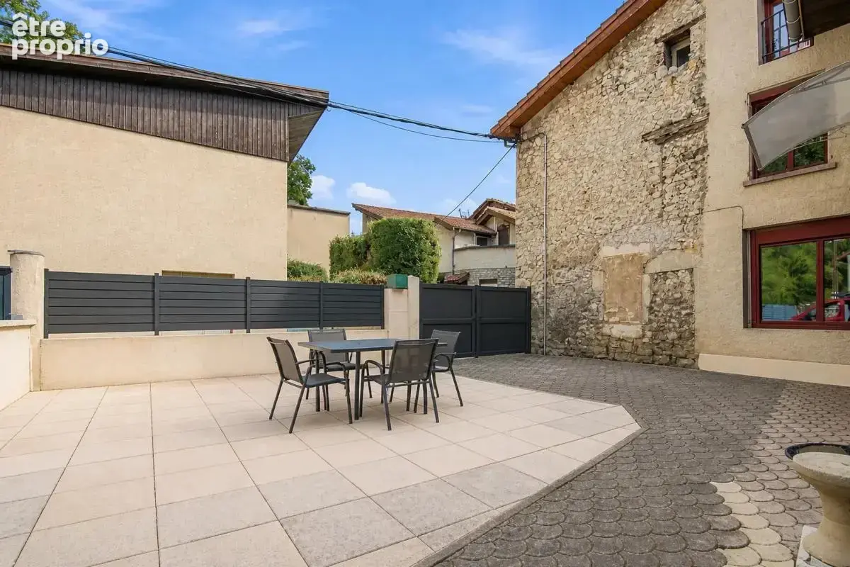 Maison à VARCES-ALLIERES-ET-RISSET