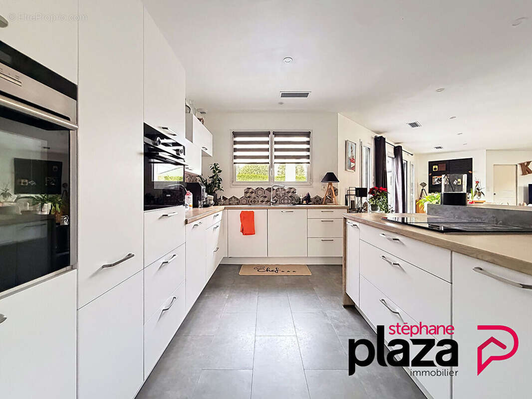 Maison à SAINT-SULPICE-DE-ROYAN