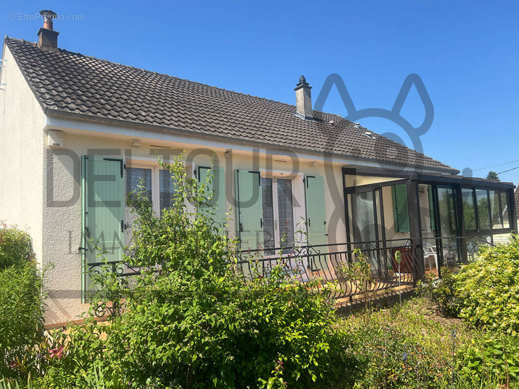 Maison à REBAIS