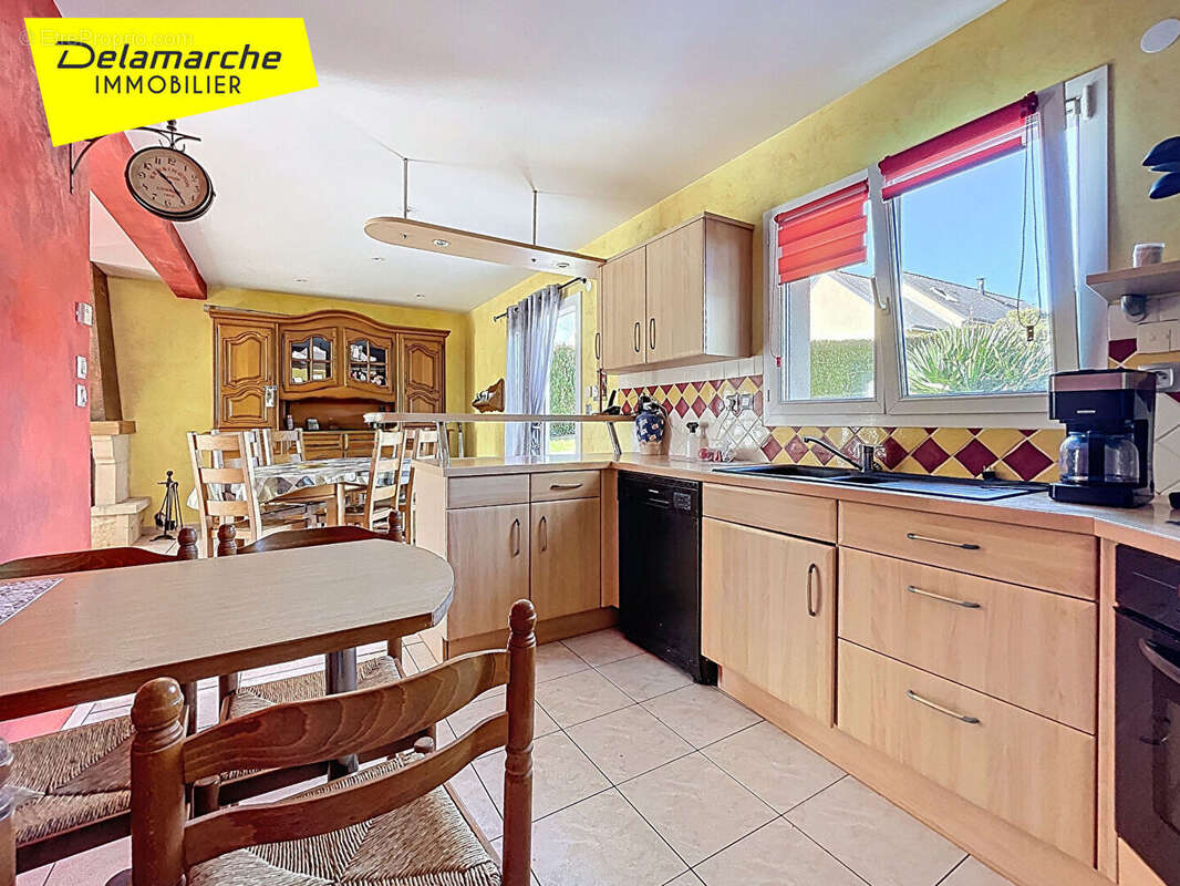 Maison à SAINTE-CECILE