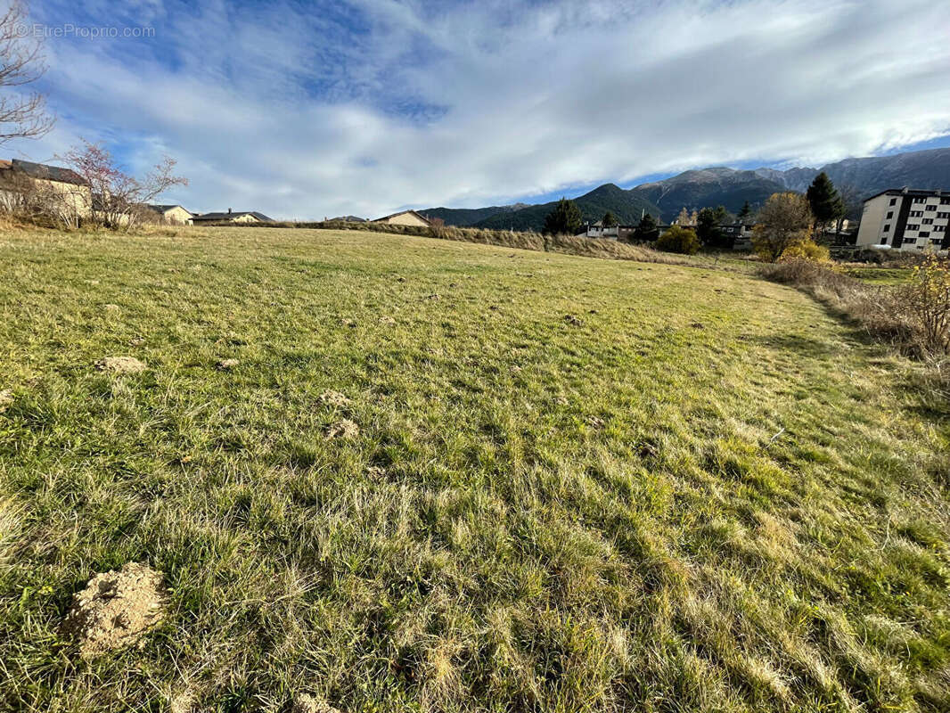 Terrain à SAINT-PIERRE-DELS-FORCATS