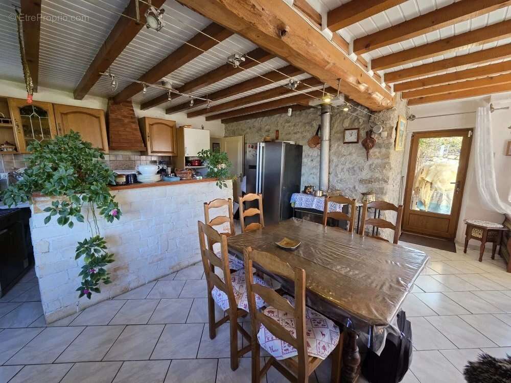 Maison à SAINT-MAURICE-EN-TRIEVES