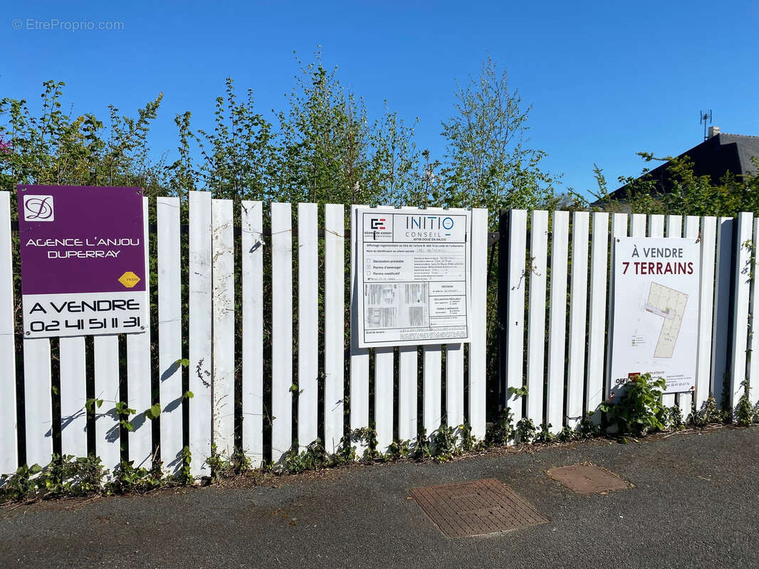 Terrain à LOUERRE