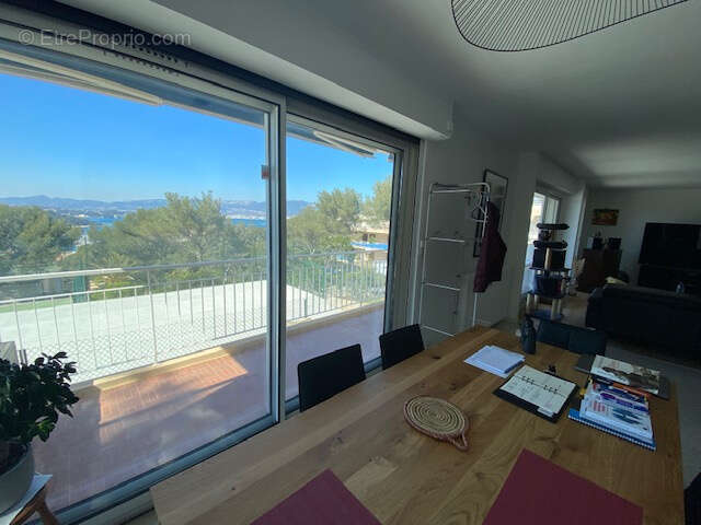 Appartement à SAINT-MANDRIER-SUR-MER