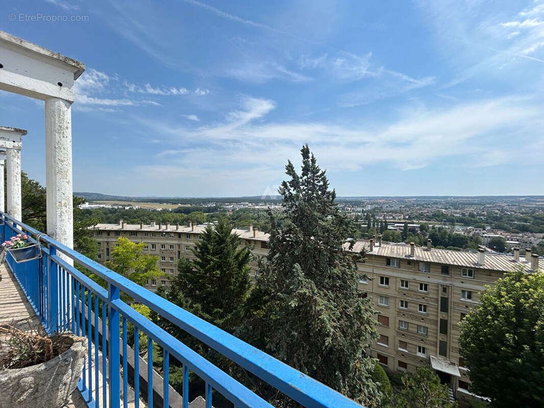 Appartement à MEULAN