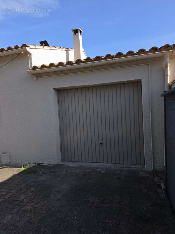 Maison à MOURIES