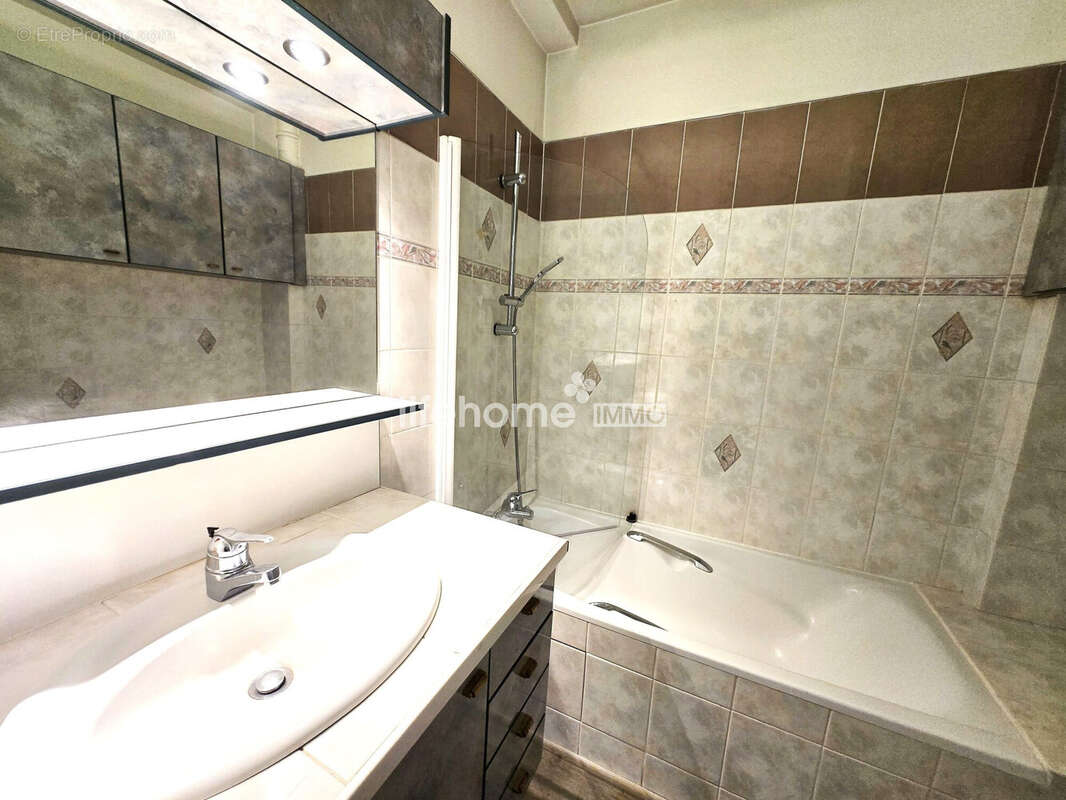 Appartement 78 m² à Limoges  - photo 7