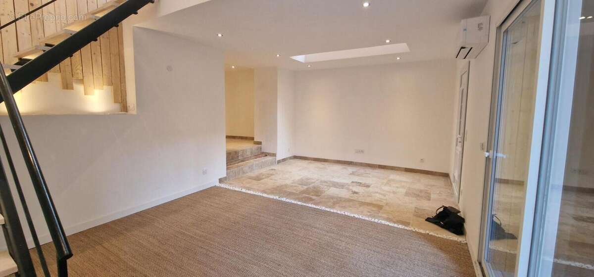 Appartement à L'ISLE-SUR-LA-SORGUE