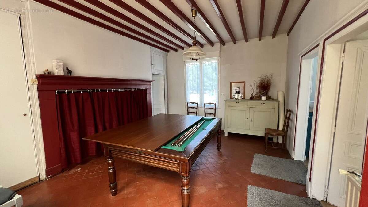 Maison à DAMERAUCOURT