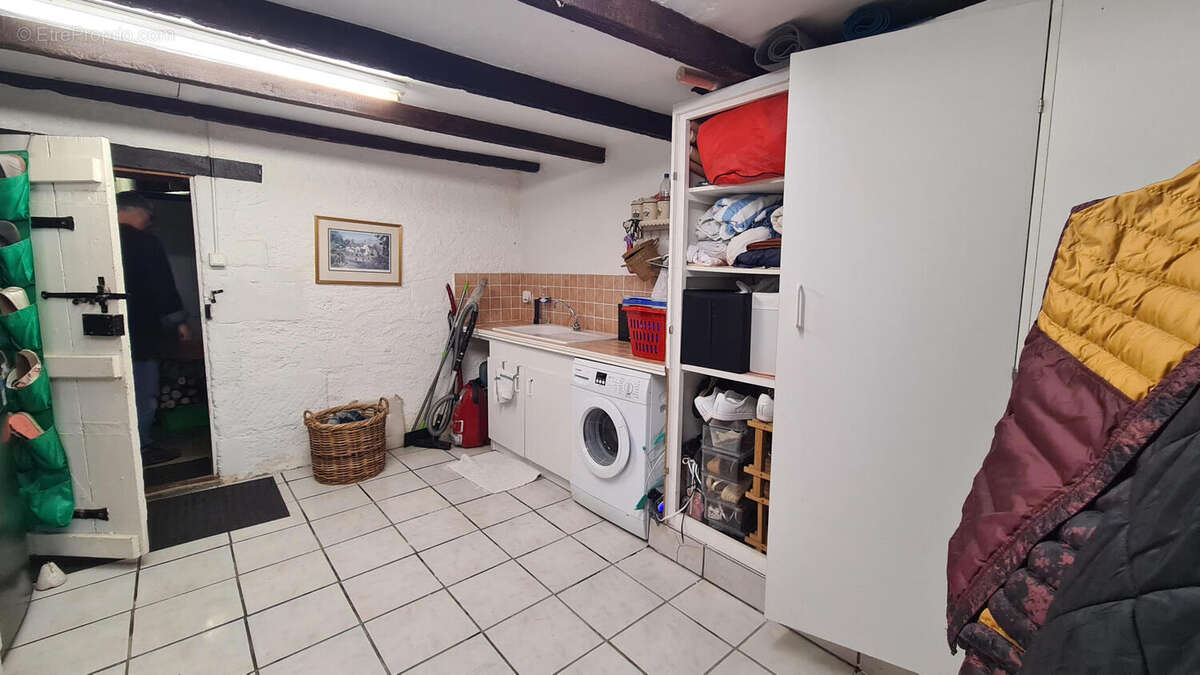 buanderie - Maison à CHALAIS