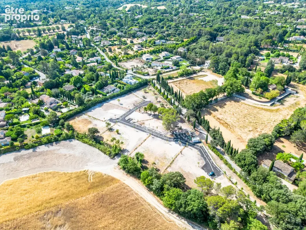 Terrain à AIX-EN-PROVENCE