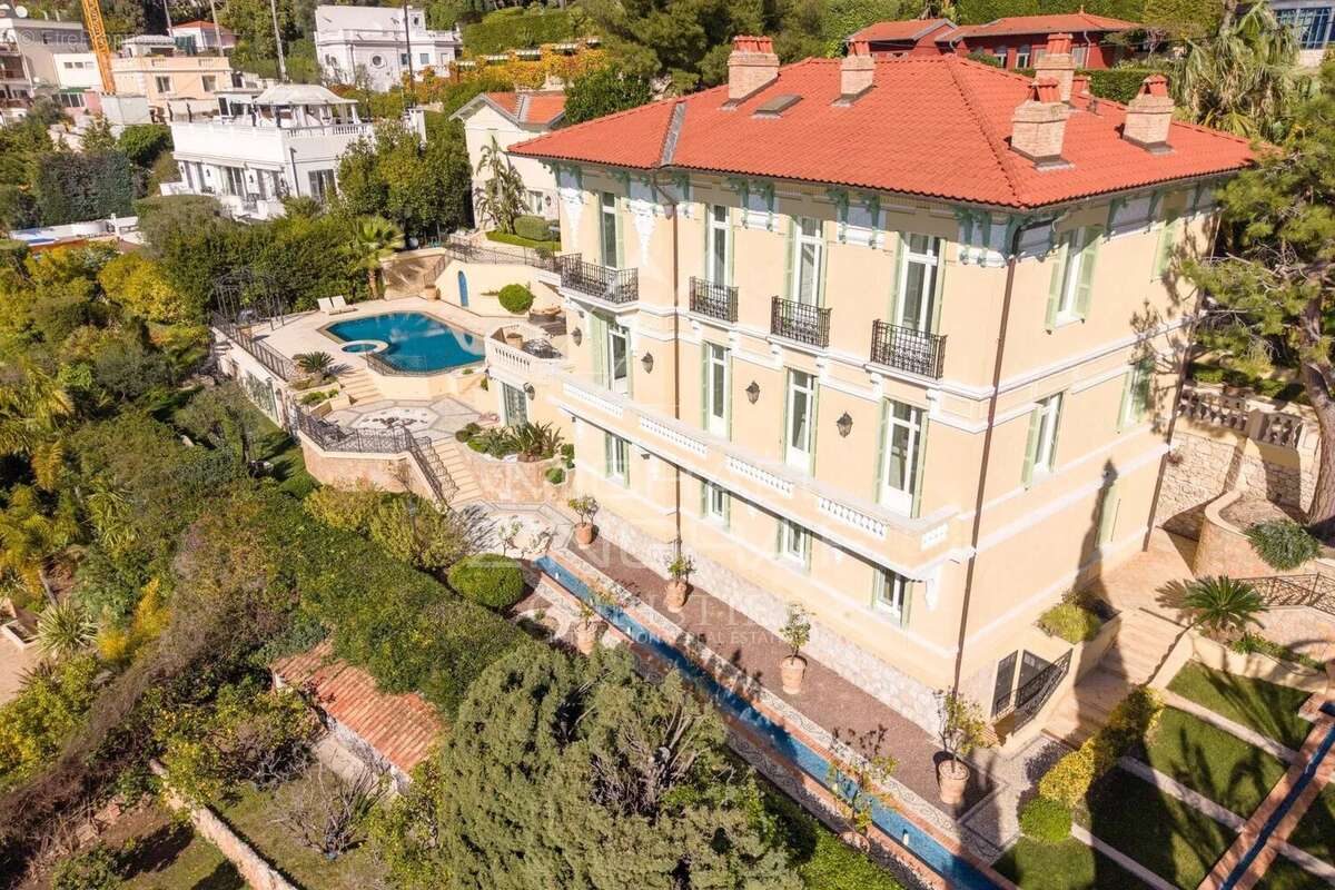 Maison à ROQUEBRUNE-CAP-MARTIN