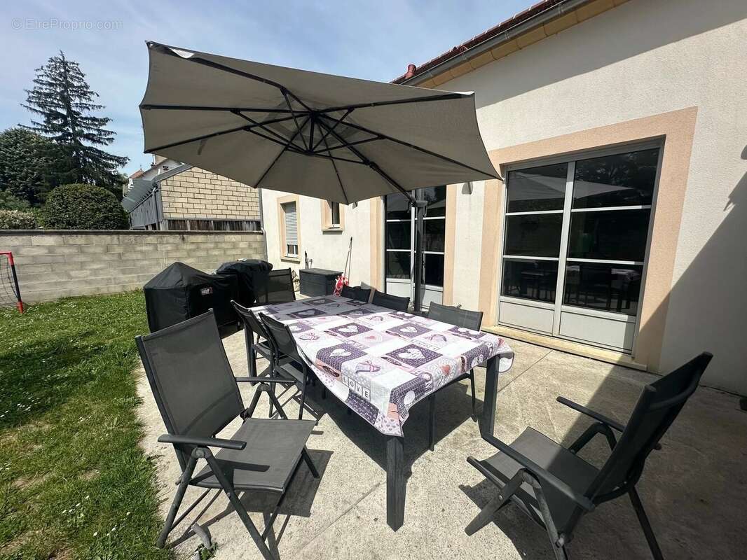 Maison à VIARMES