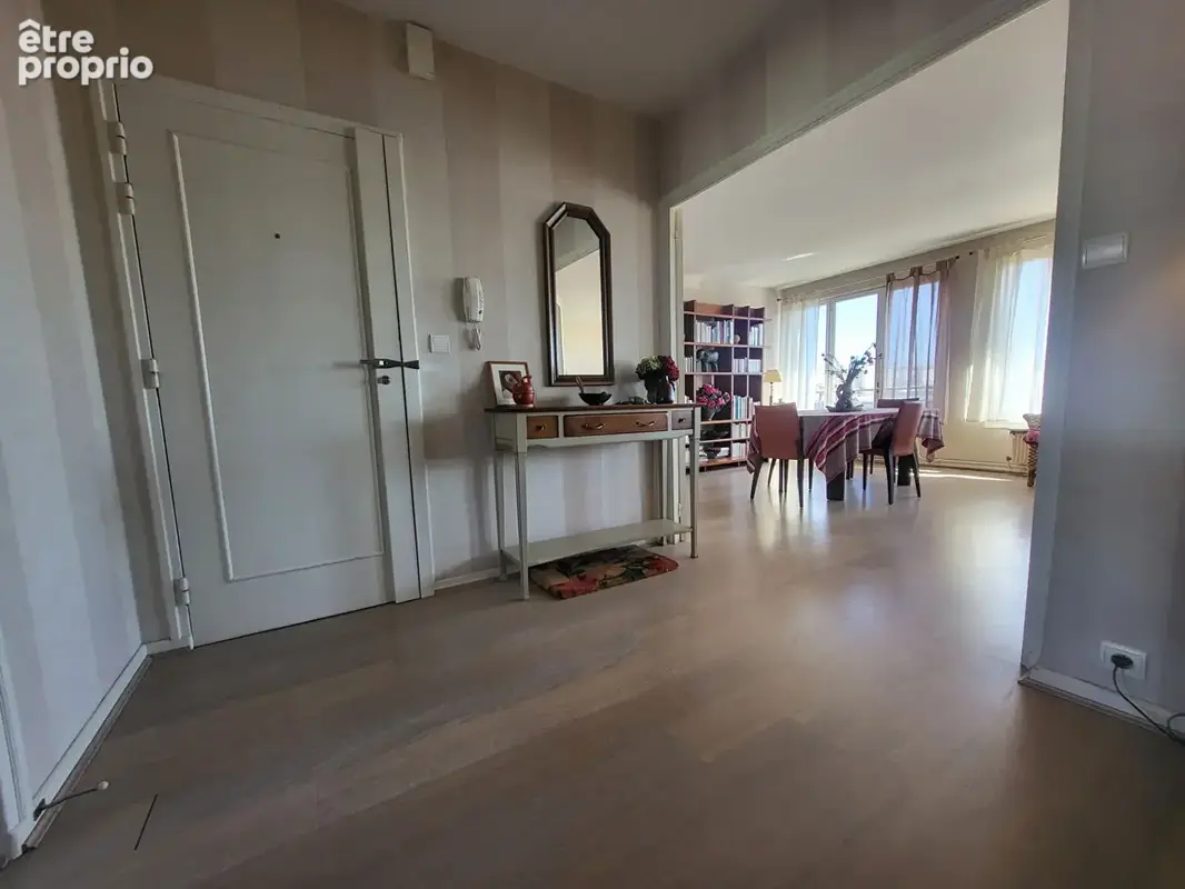 Clermont-ferrand appartement d'exception au sommet de la ville - photo 4