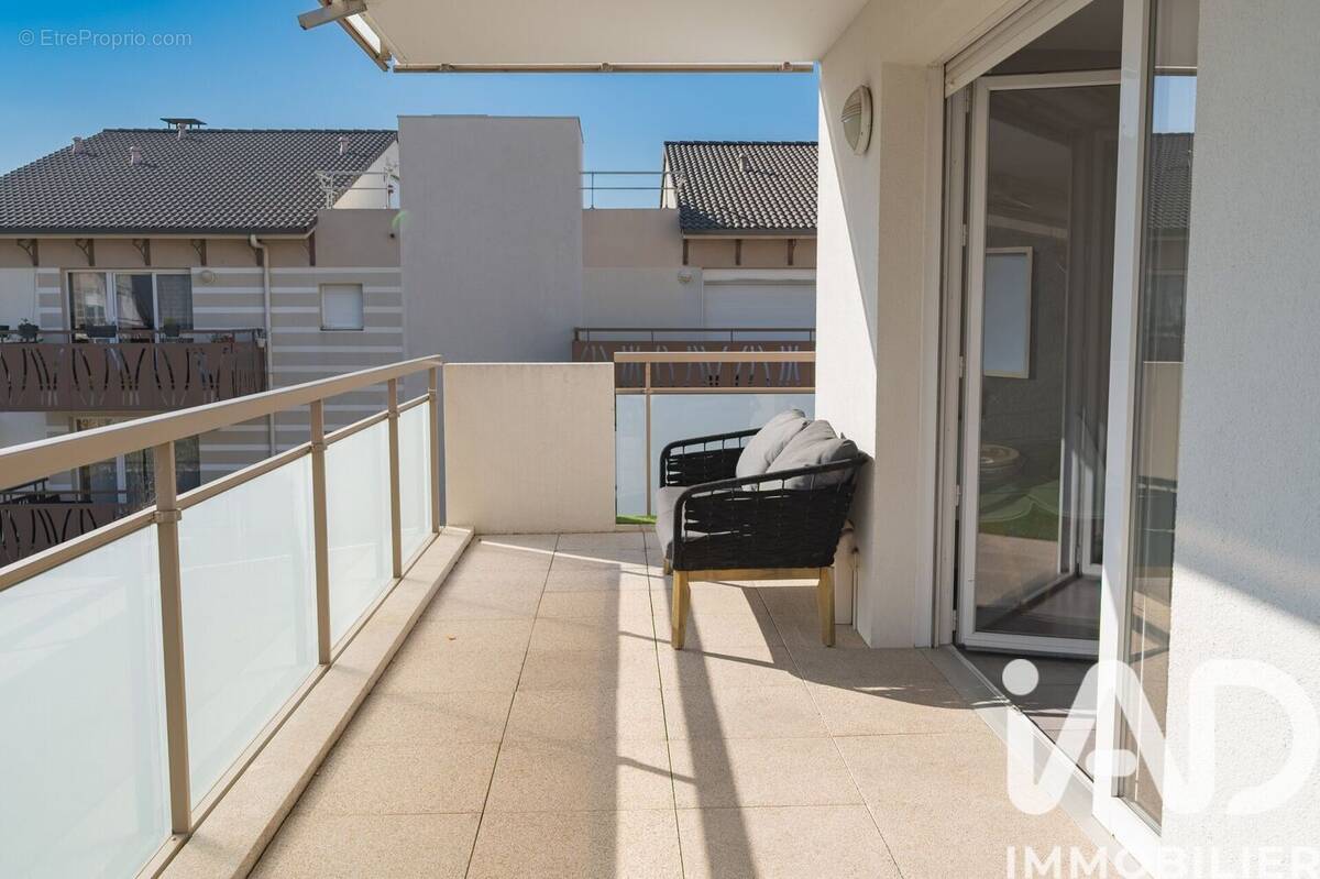 Photo 1 - Appartement à CARROS