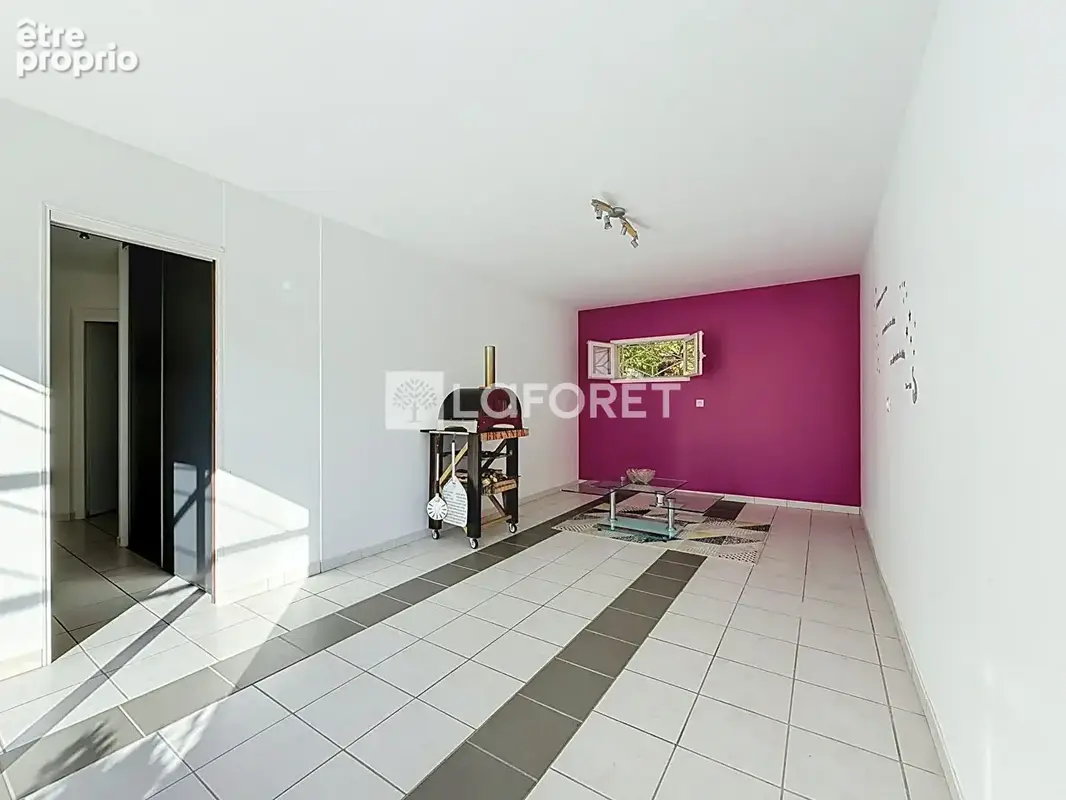 Le Montellier Maison familiale à vendre de 236 m² avec piscine et double garage - photo 15