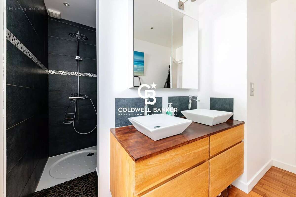 Maison à SAINT-SEBASTIEN-SUR-LOIRE