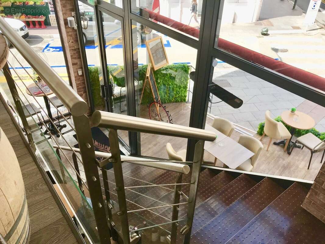 Cannes rue d antibes  brasserie restaurant - photo 18