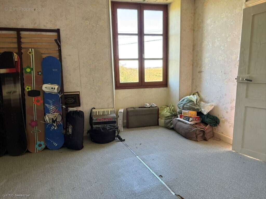 Maison de Campagne Avec 2 Chambres et Jardin Clos De Murs - photo 11