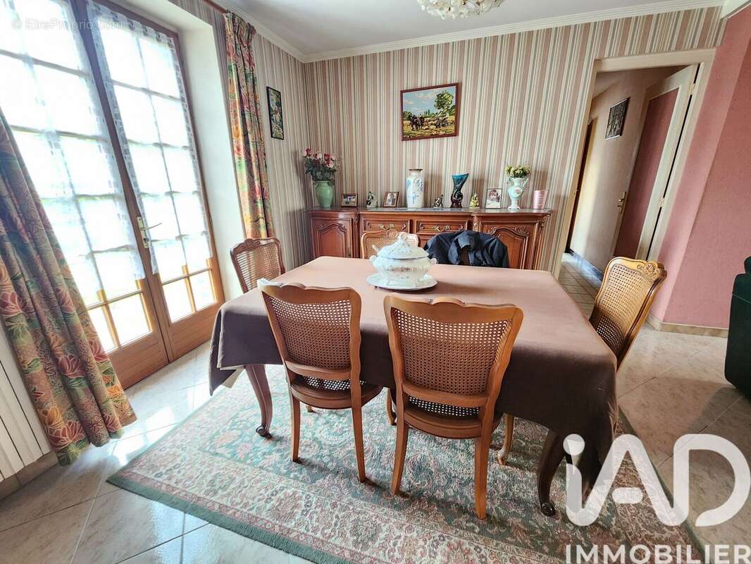 Maison 143 m² à Montigny-Les-Monts  - photo 9