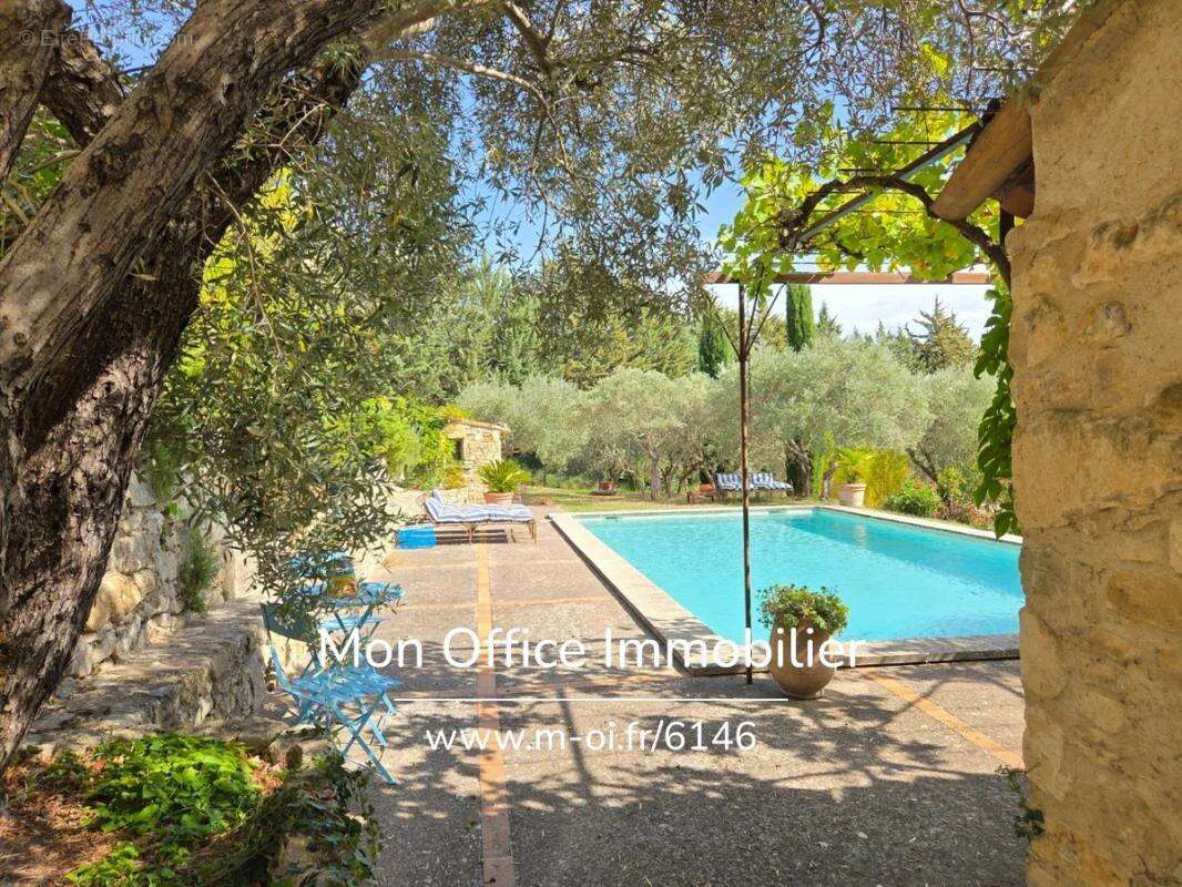 Maison à LOURMARIN
