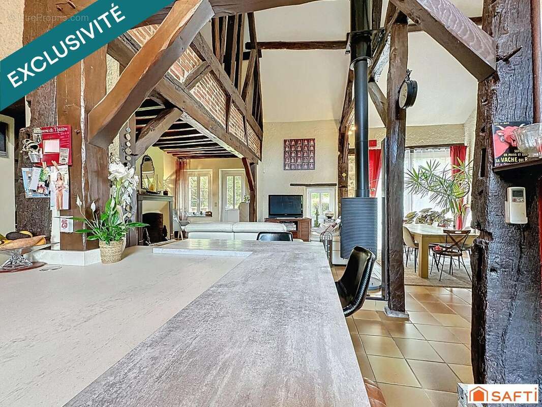 Maison 188 m² à Saint-Martin-D'ordon  - photo 3