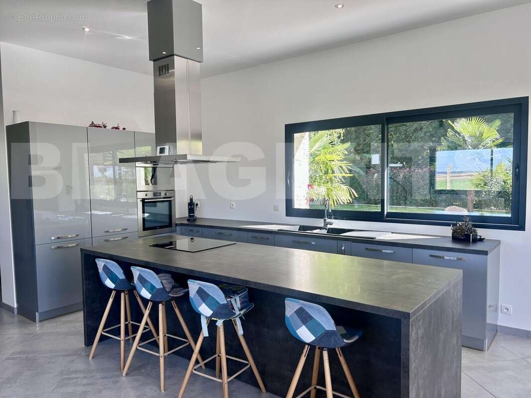 image00028 - Maison à COULOMMIERS