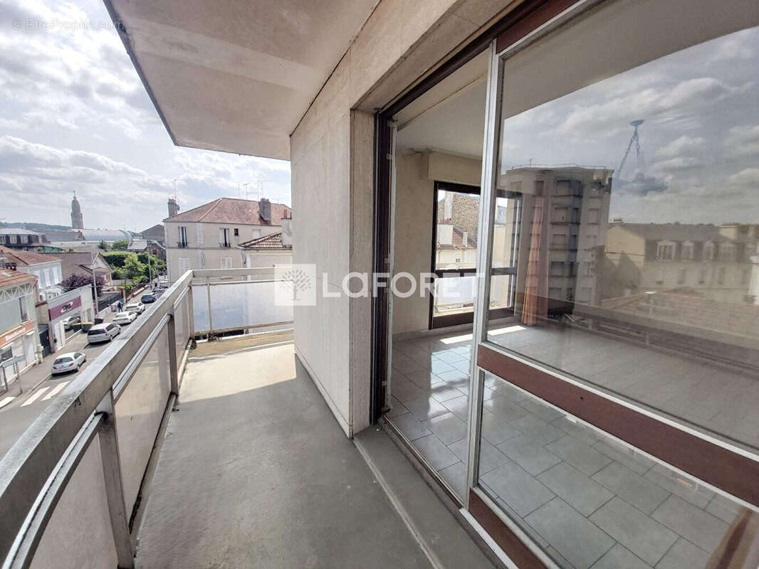 Appartement à VILLEMOMBLE