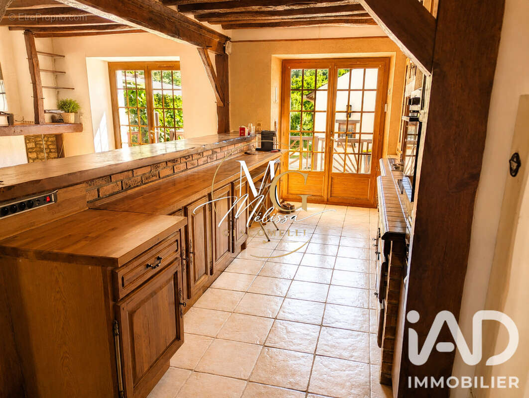 Maison 110 m² à Guillerval  - photo 4