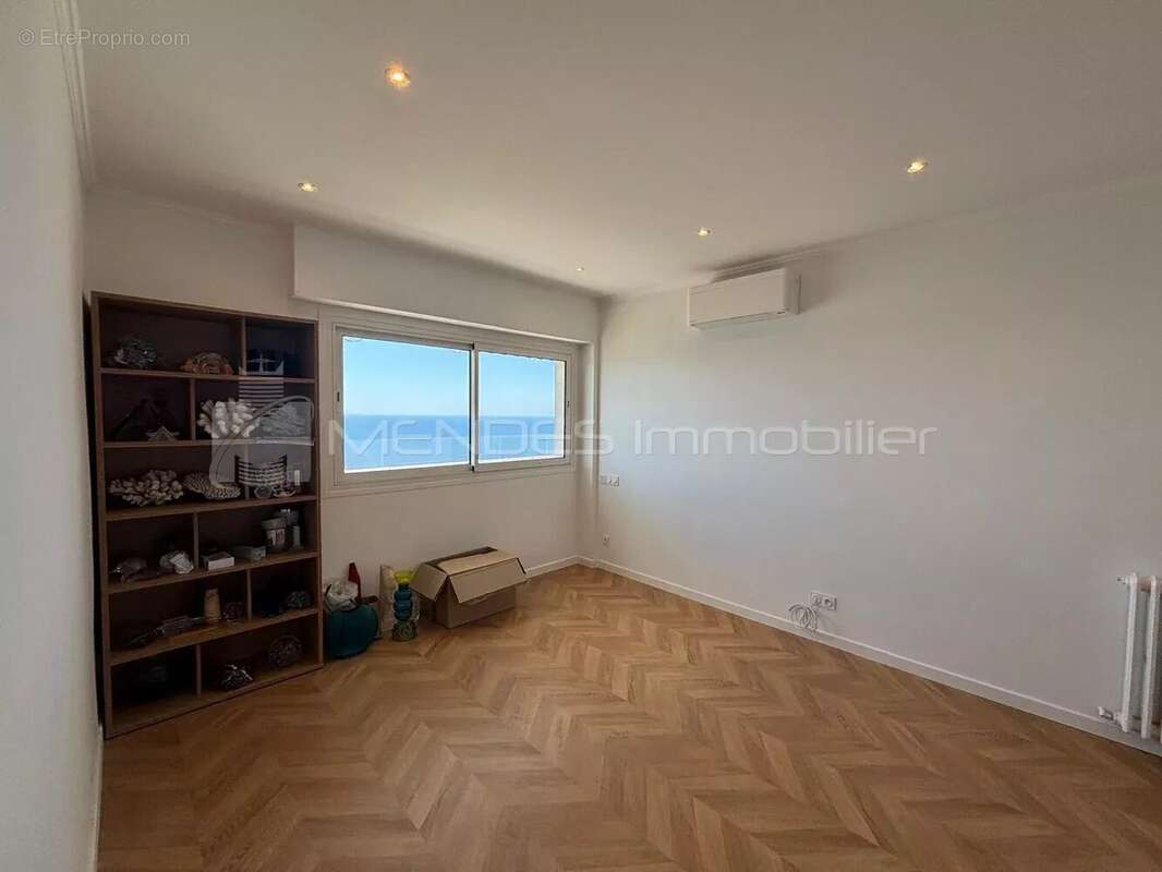 Appartement à ROQUEBRUNE-CAP-MARTIN