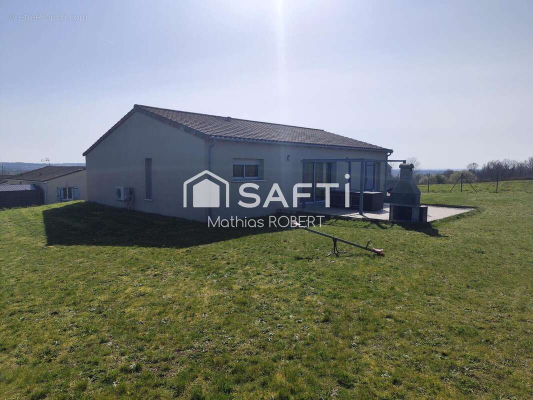 Photo 2 - Maison à SAINT-AMANT-DE-BOIXE