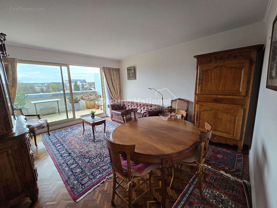 Appartement à VERSAILLES