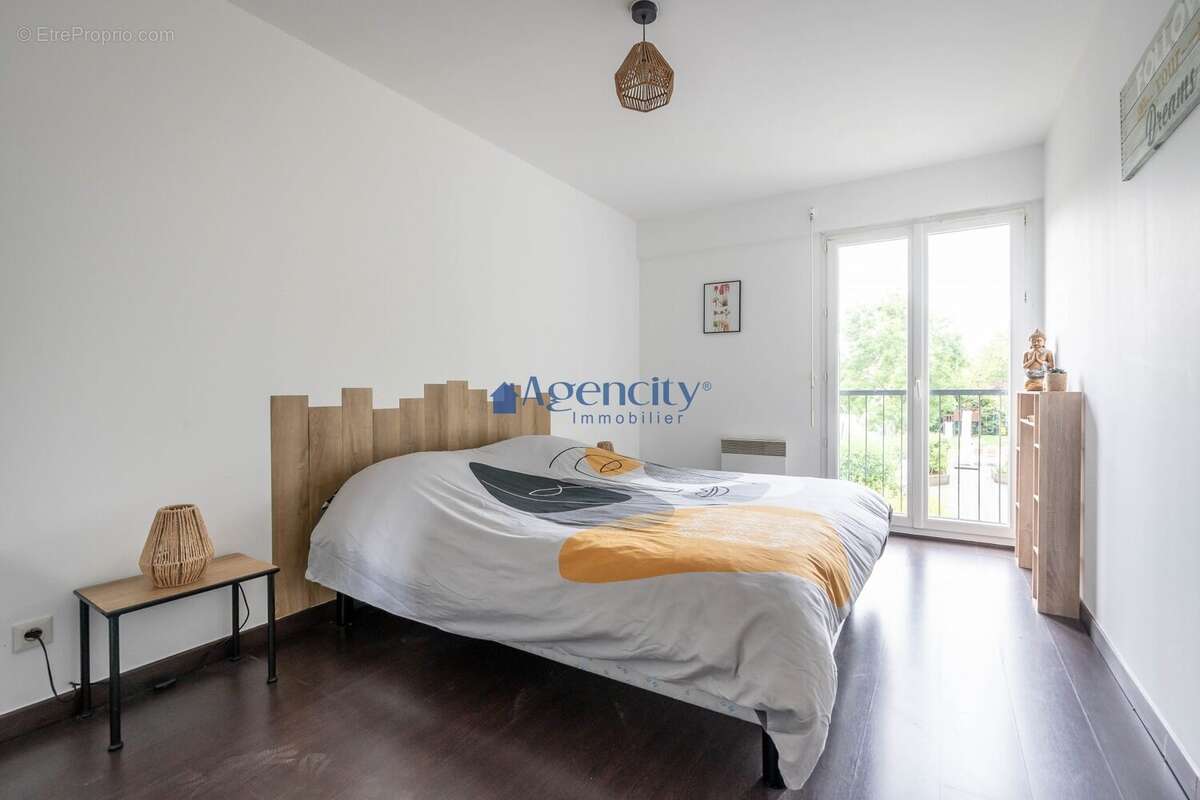 Appartement à TORCY