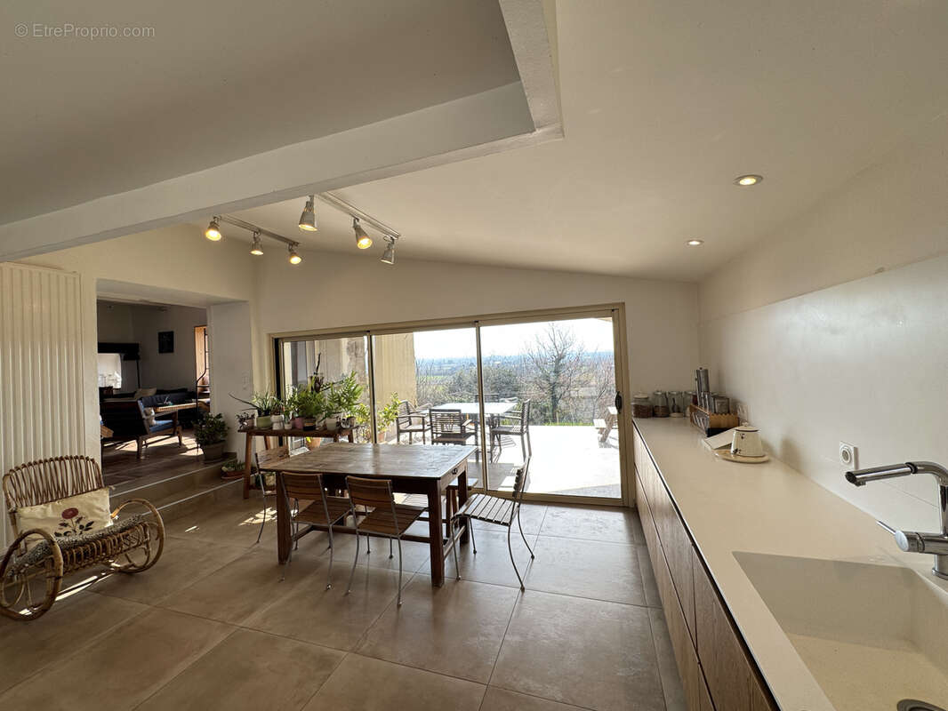 Maison à ROMANS-SUR-ISERE