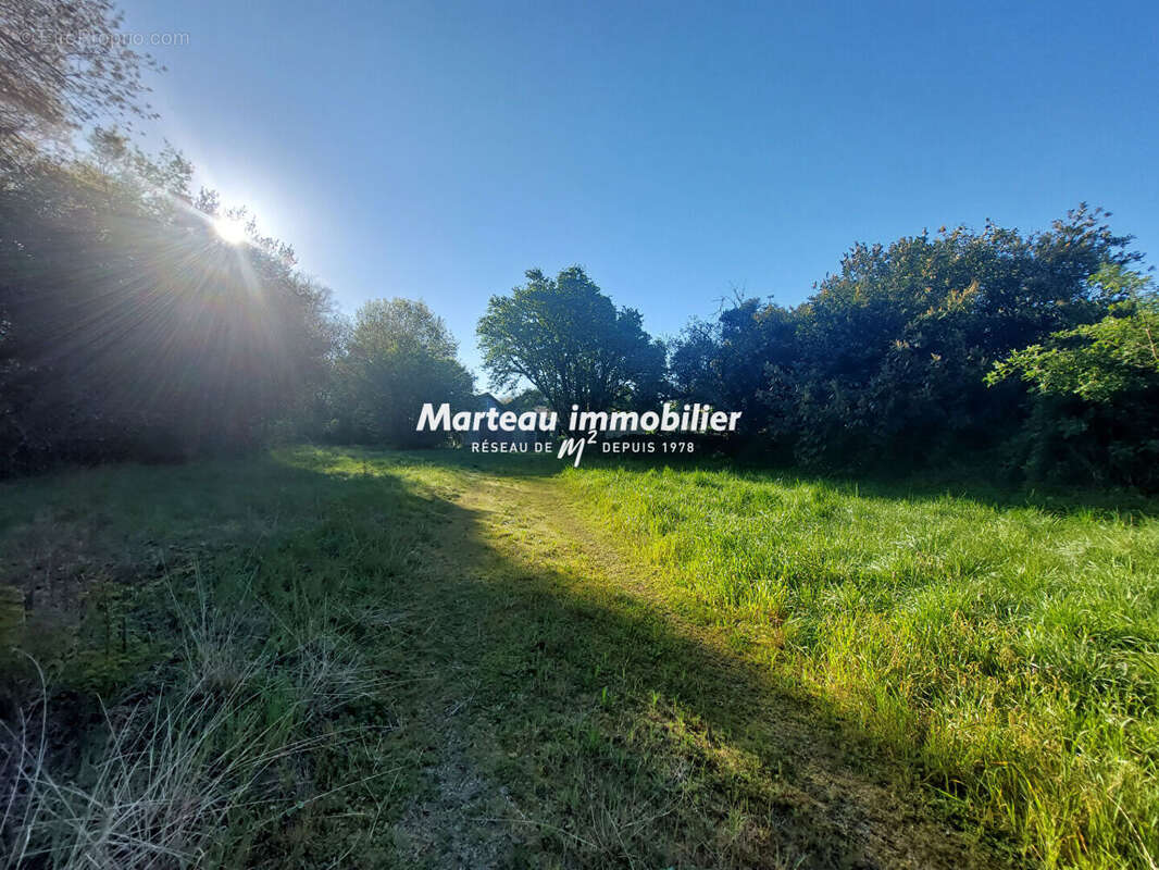 Maison à YVRE-L'EVEQUE