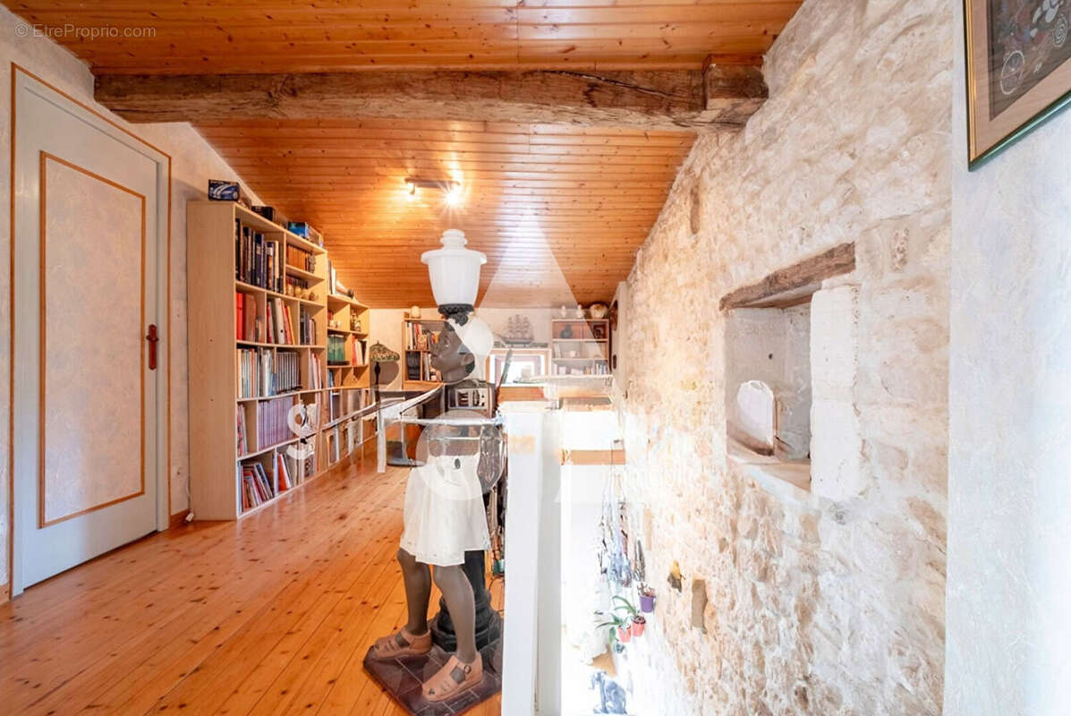 Maison à CHERMIGNAC