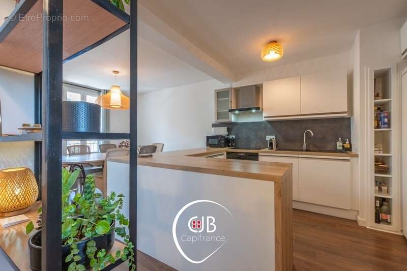Appartement rénové à Montmélian avec terrasse et vue Mont-Blanc - photo 6