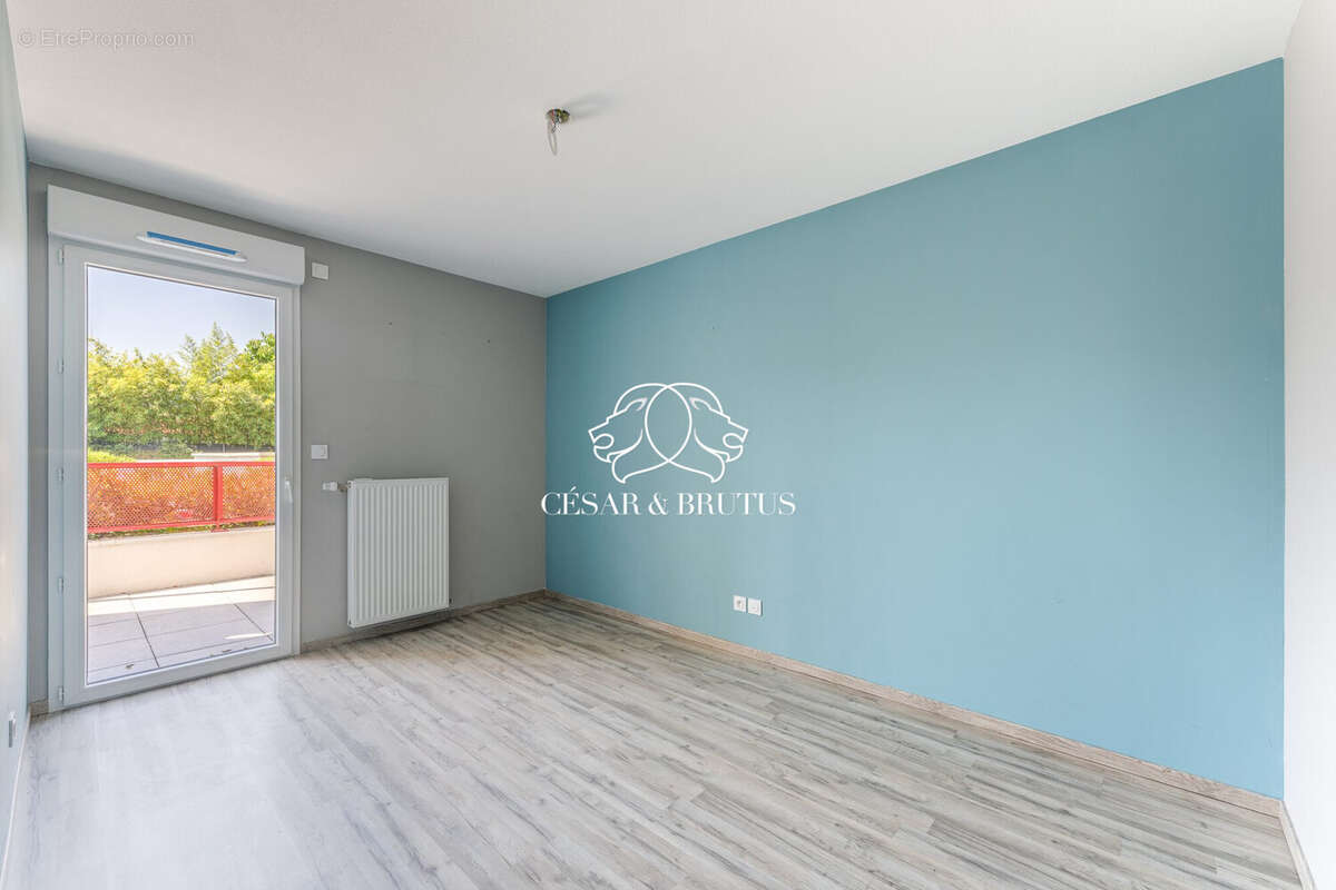 Appartement à MEYZIEU