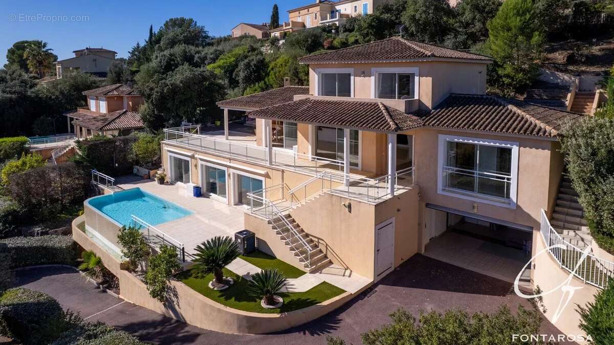 Maison à SAINT-RAPHAEL