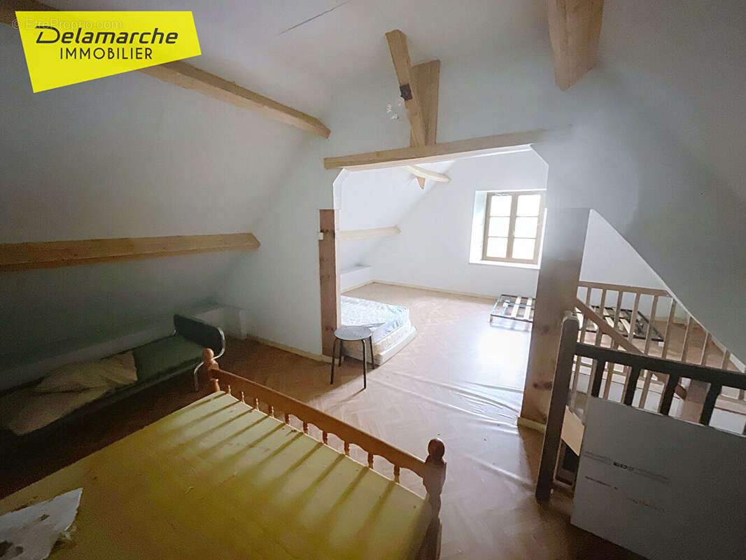 Maison à SAINT-DENIS-LE-VETU