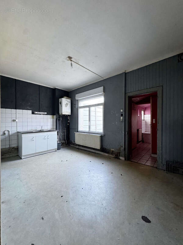 Maison à vendre à Aulnoye-Aymeries - 3 pièces, 65 m², travaux à prévoir - photo 3